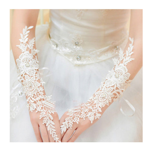 Bride wedding gloves